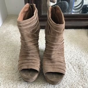 Steve Madden Suede Wedge Peep Toe